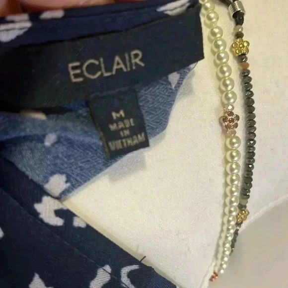 [M]Eclair Blue LS Blouse with polkadot pattern and cinched  sleeves - Picture 5 of 5